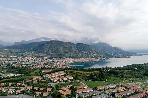 用樱桃影视做例子，讲清证据链：形成原因，樱桃电视剧是根据电影改编的吗